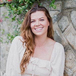 Meet your Posher, Carolyn